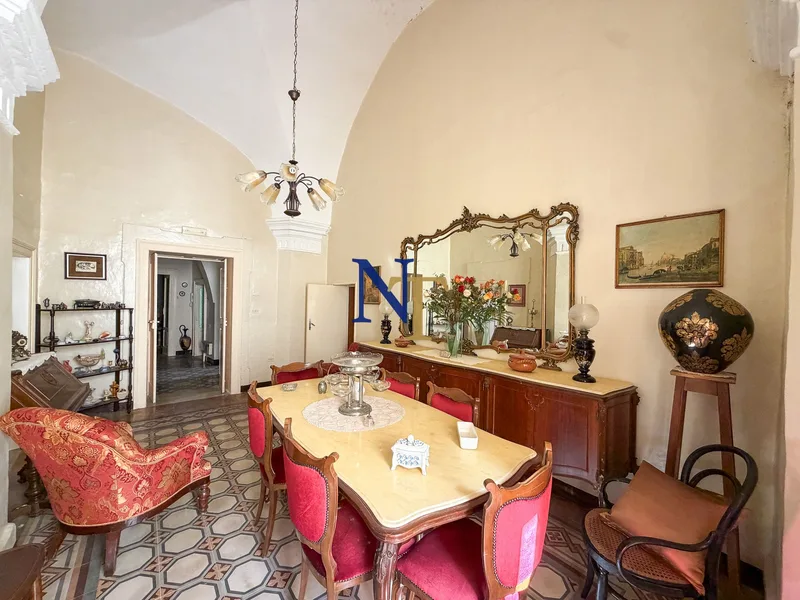 Historic Palazzo with 4 Bedrooms for Sale in Ostuni Old Town — 6