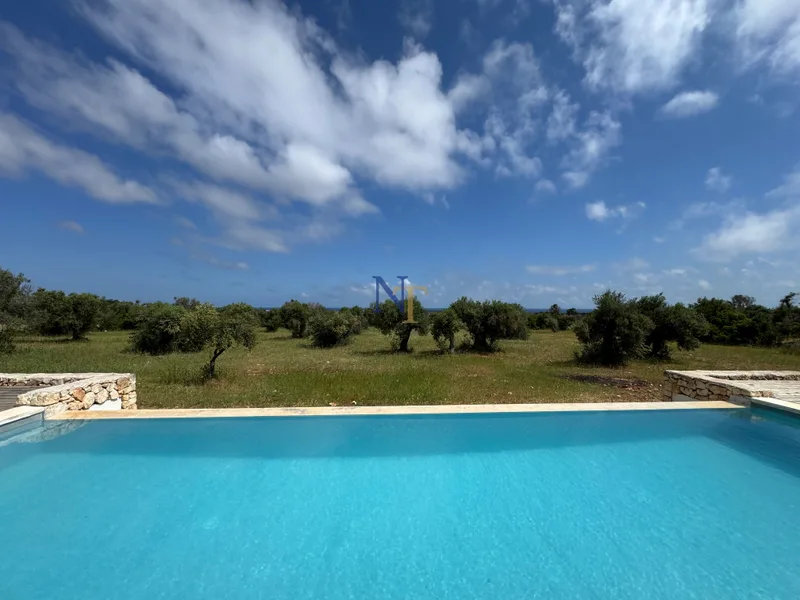 New-Build Villa with Infinity Pool and Sea View for Sale in Carovigno — 7