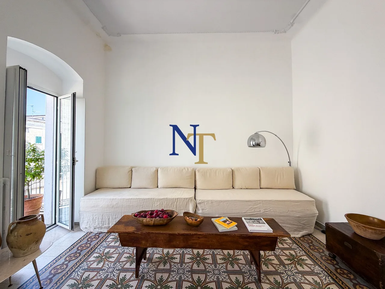 Renovated 2-Bedroom Apartment for Sale near Altamura Historic Centre — 2