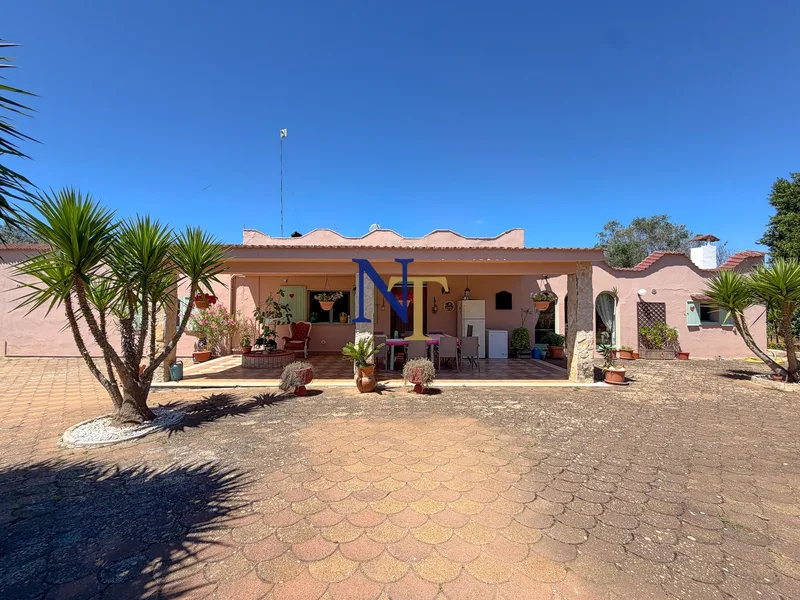 Characterful 3-Bedroom Villa with Private Pool for Sale in Puglia — 6