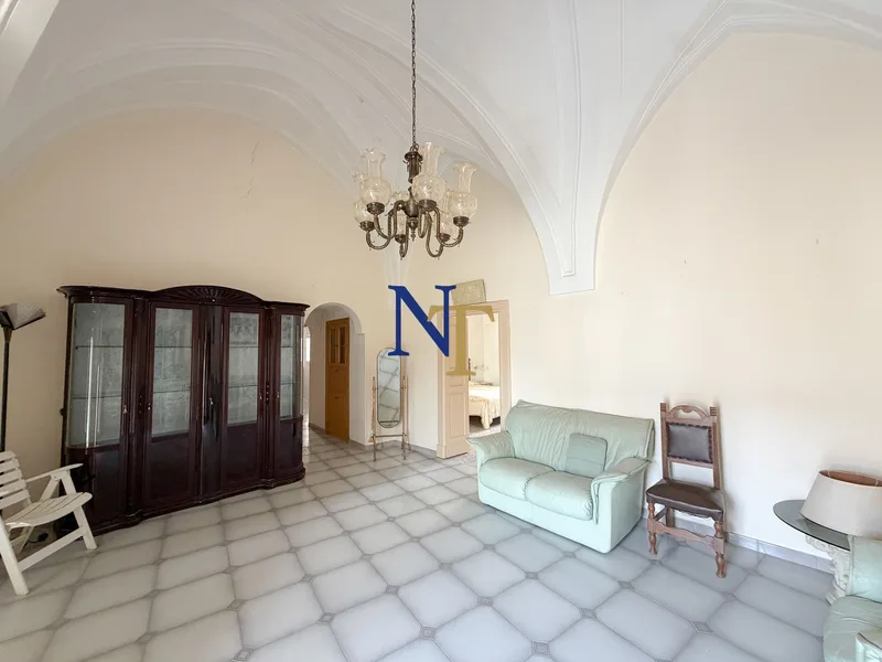 Casa Storica con 2 Camere, Terrazza Panoramica e Vista Mare in Vendita a Ostuni — 7