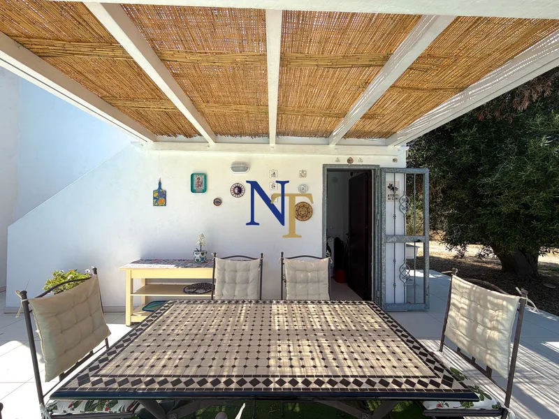 Villa with Private Pool and 3,764 sqm of Land for Sale in Puglia — 7