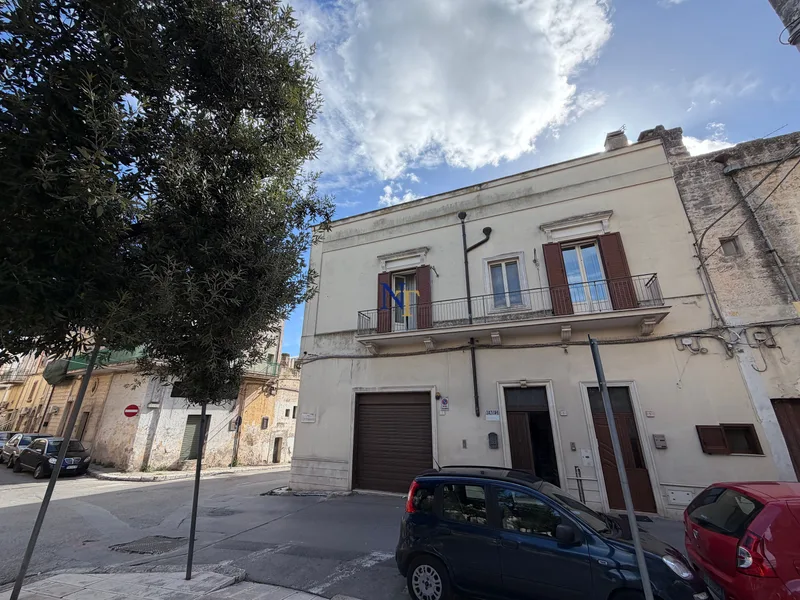 Elegant Townhouse with Garage, Guest House and Panoramic Terrace for Sale in Oria — 3
