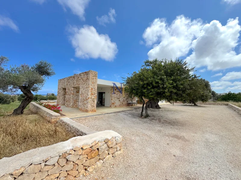 New-Build Villa with Infinity Pool and Sea View for Sale in Carovigno — 3
