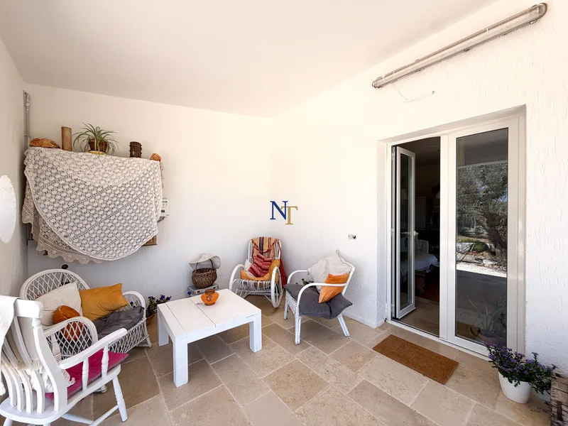 Villa with Saracen Trullo and 5,066 sqm of Land for Sale near Ostuni — 5