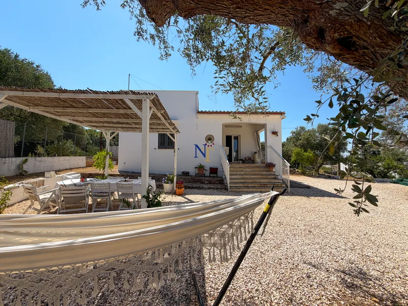 Villa with Saracen Trullo and 5,066 sqm of Land for Sale near Ostuni — 2