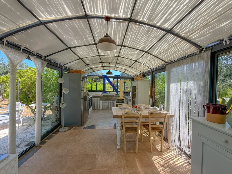 Tenuta con Trulli, 2 Lamie Indipendenti e 6.208 mq di Terreno in Vendita vicino Ostuni — 7