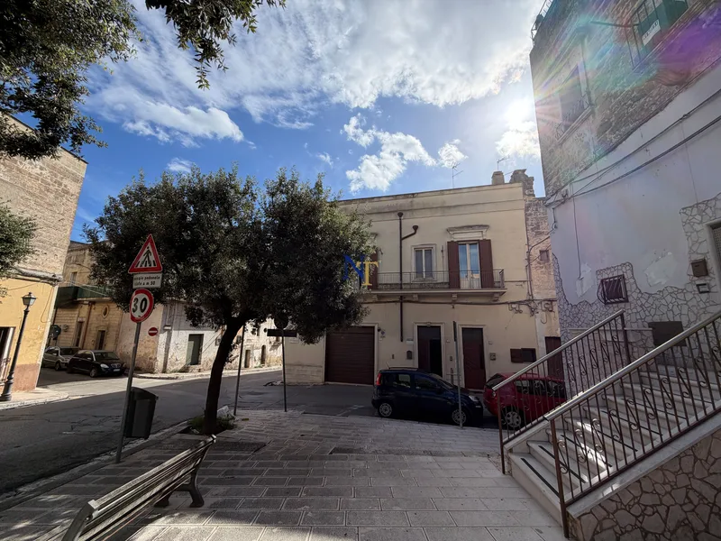 Elegant Townhouse with Garage, Guest House and Panoramic Terrace for Sale in Oria — 2