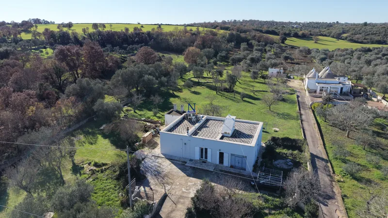 **Villa with Panoramic Terrace and Olive Trees for Sale near Ostuni — 4