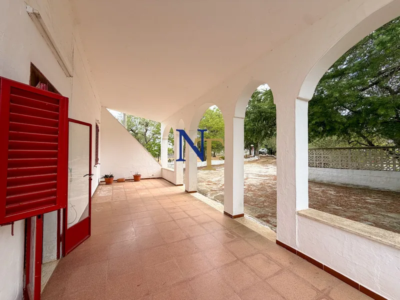 Countryside Property to Renovate with 7,200 sqm of Land for Sale near Ostuni — 4