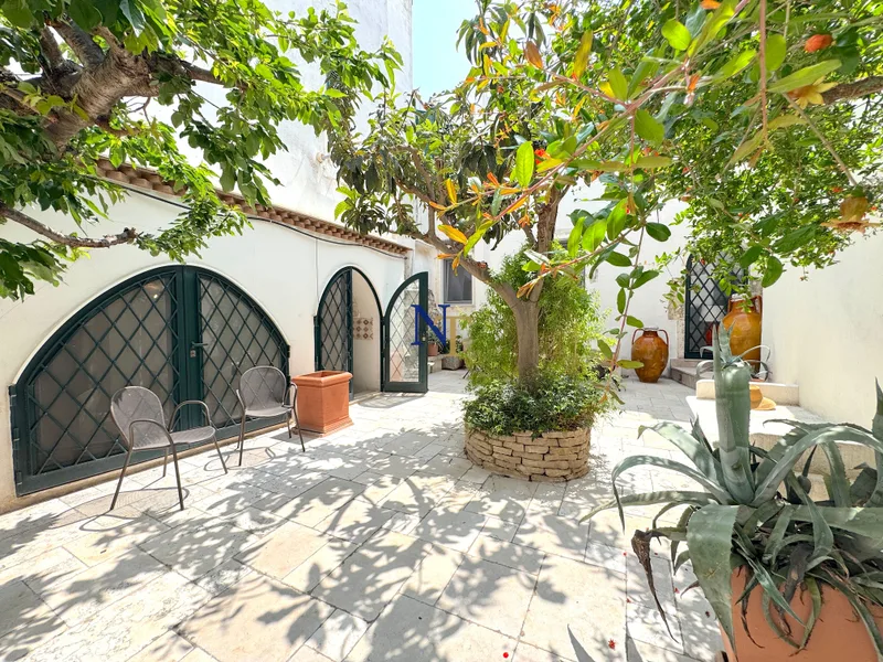 Historic House with Private Courtyard and Panoramic Terraces for Sale in Ostuni — 2