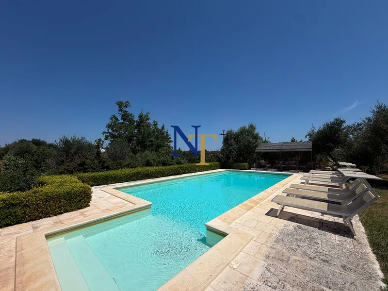 Tenuta con Trulli, 2 Lamie Indipendenti e 6.208 mq di Terreno in Vendita vicino Ostuni — 3