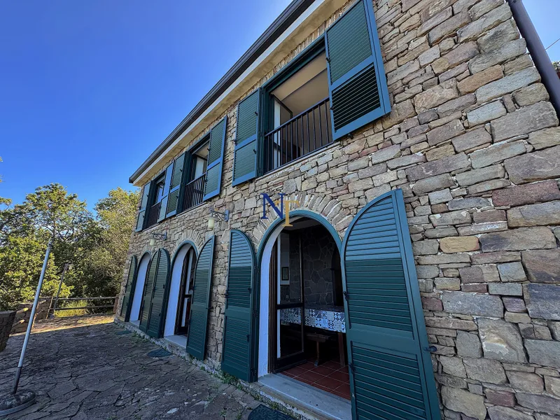 3-Bedroom Villa with Panoramic Sea Views for Sale in Punta Licosa — 4