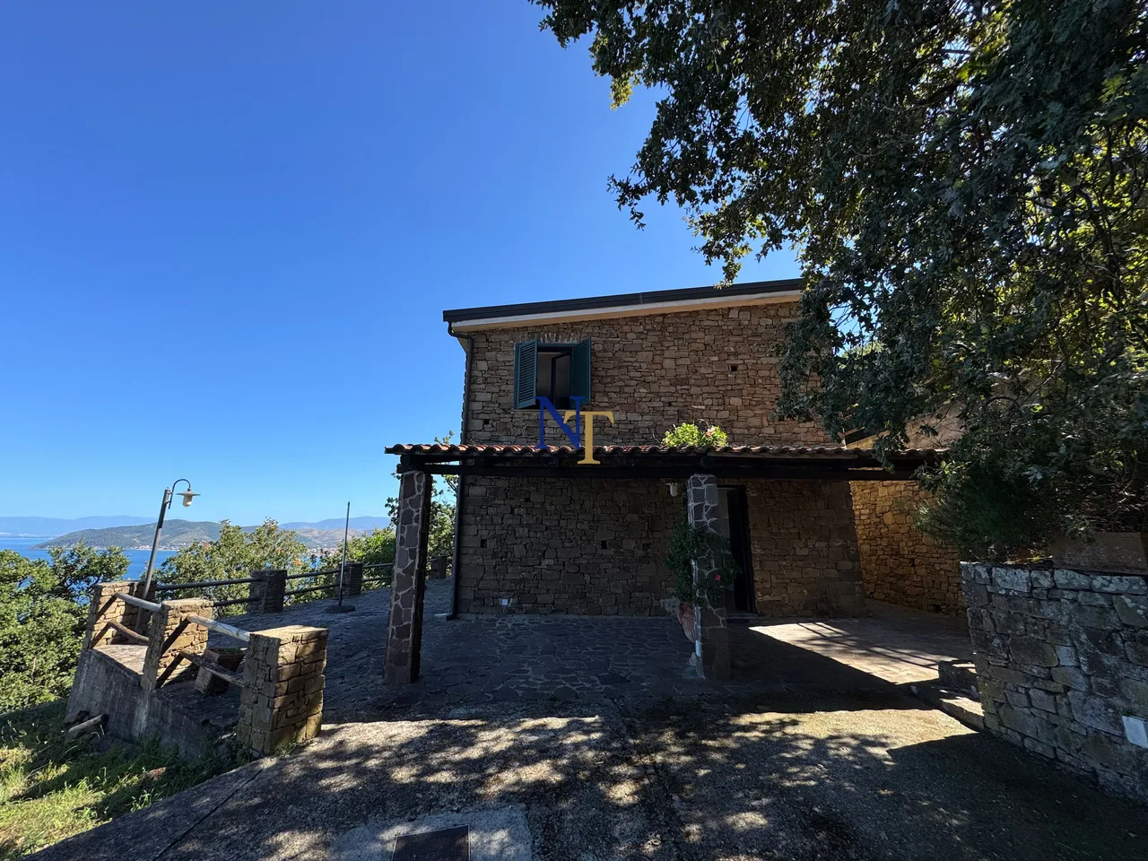3-Bedroom Villa with Panoramic Sea Views for Sale in Punta Licosa