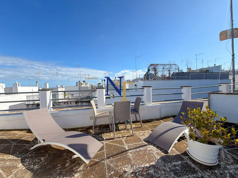 Renovated Townhouse with Panoramic Sea View Terrace for Sale in Ostuni — 4